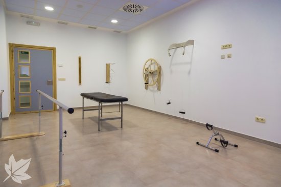 CENTRO DE DÍA  PERSONAS MAYORES EN CANENA ( JAÉN)