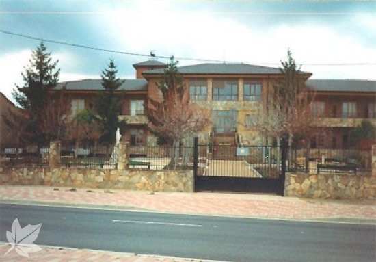 RESIDENCIA SAGRADA FAMILIA