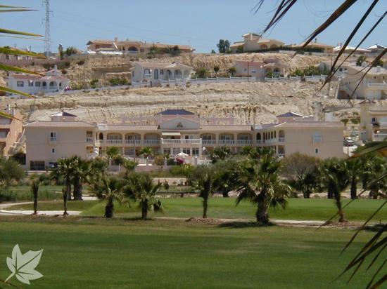 RESIDENCIA ROJALES