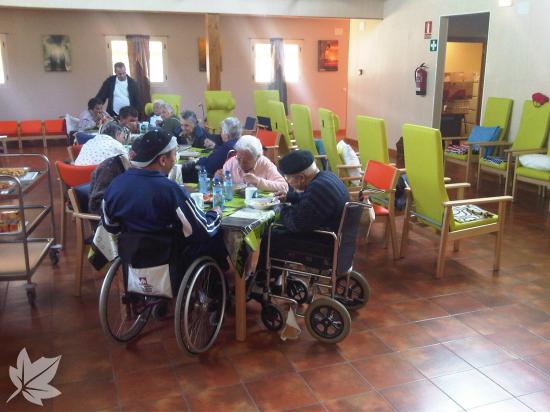 LA EDAD BRILLANTE (VALMADRID)