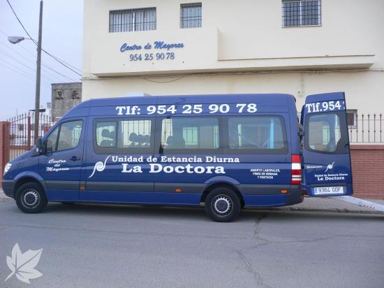 UED LA DOCTORA