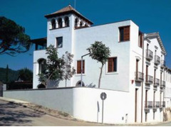 Residència i centre de dia Torreblanca a St. Joan Les Fonts