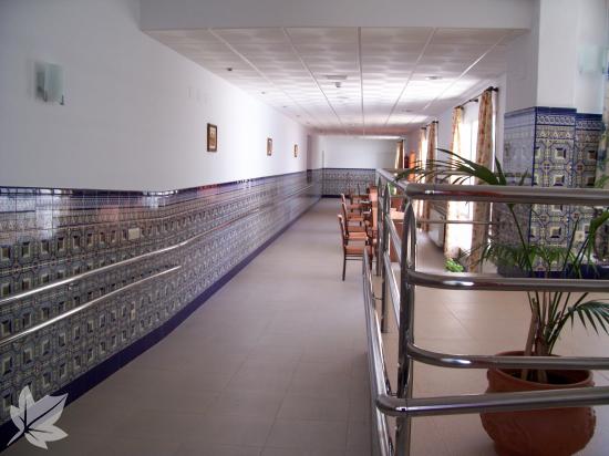 RESIDENCIA DE ANCIANOS NUESTRA SRA. DE MANJAVACAS