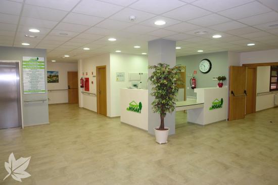 RESIDENCIA DE MAYORES LOS GAVILANES