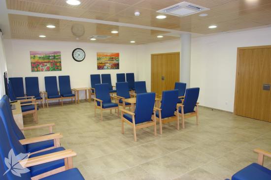 RESIDENCIA DE MAYORES LOS GAVILANES
