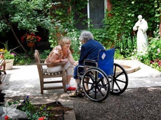 Servicios de acompañamiento para personas mayores