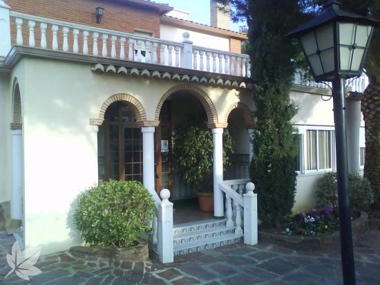 SAN JOAQUÍN Y STA. ANA, S. L.