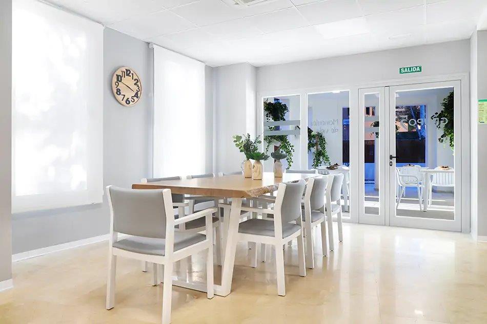 Residencia Grupo 5 Triana. Psicogeriatría